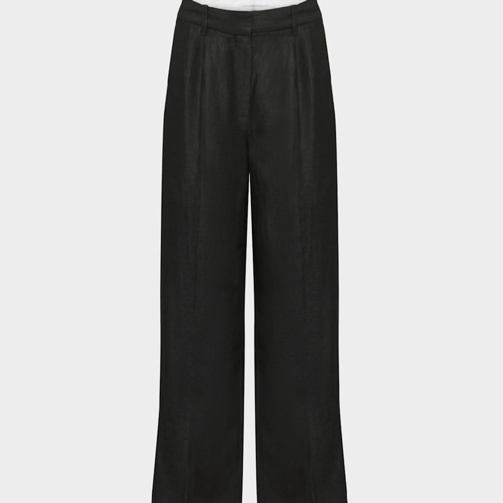 Aritzia Effortless Cruiselinen Pants | Black